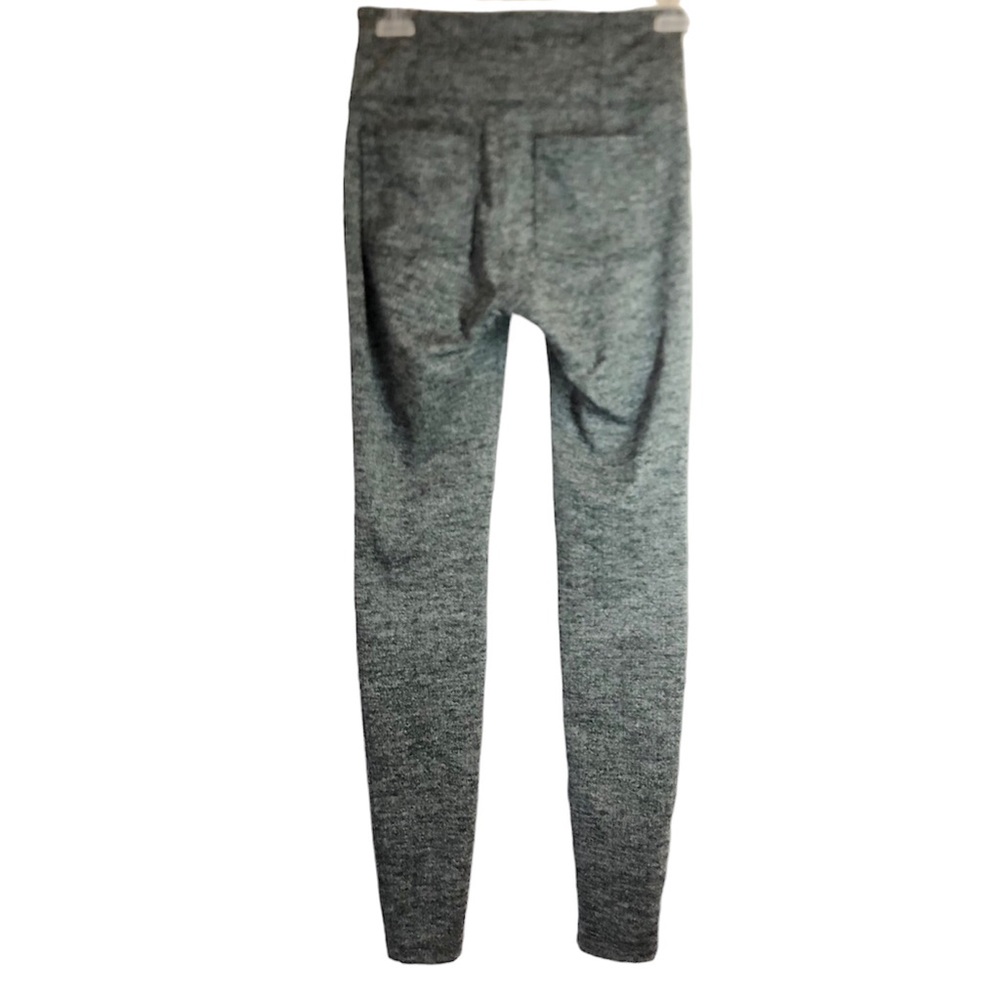Athleta Pocket Leggings Chevron Herringbone Gray Women's Size XS - Picture 3 of 12